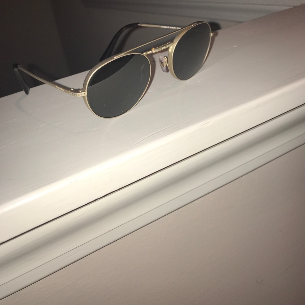 Valentino Sunglasses Authentic frame